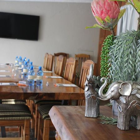 Ivory Tusk Lodge Tzaneen Extérieur photo