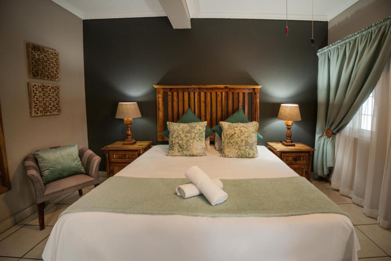 Ivory Tusk Lodge Tzaneen Extérieur photo