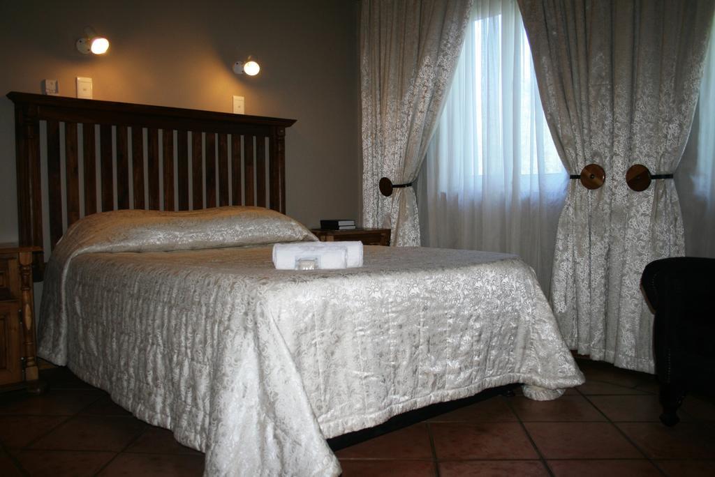 Ivory Tusk Lodge Tzaneen Extérieur photo
