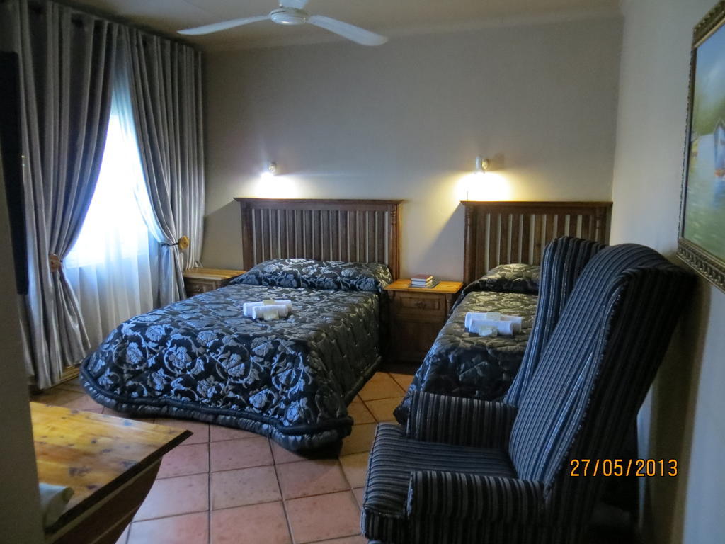 Ivory Tusk Lodge Tzaneen Extérieur photo