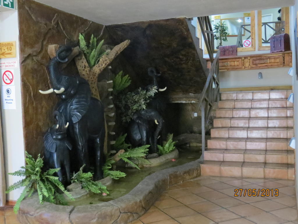 Ivory Tusk Lodge Tzaneen Extérieur photo
