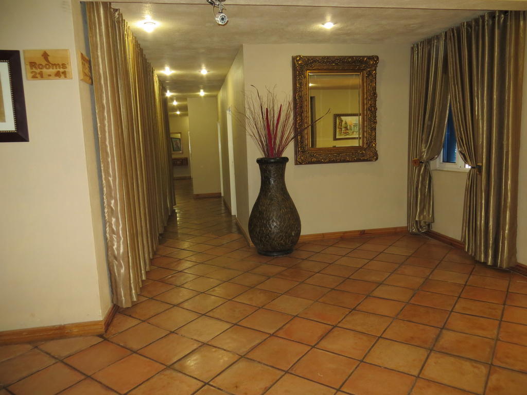 Ivory Tusk Lodge Tzaneen Extérieur photo