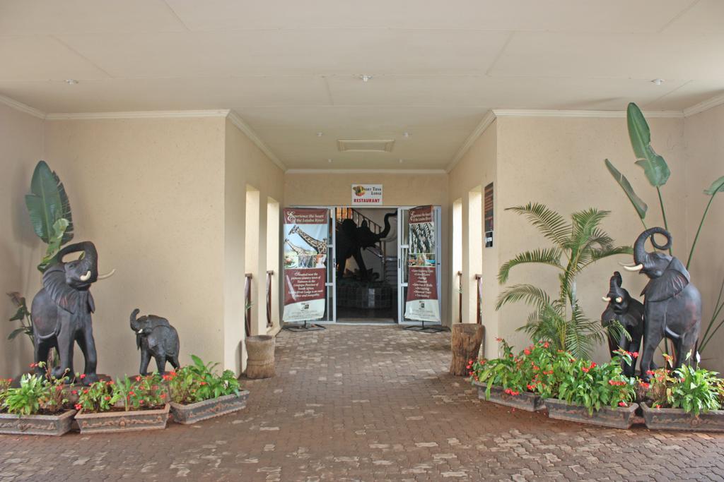 Ivory Tusk Lodge Tzaneen Extérieur photo