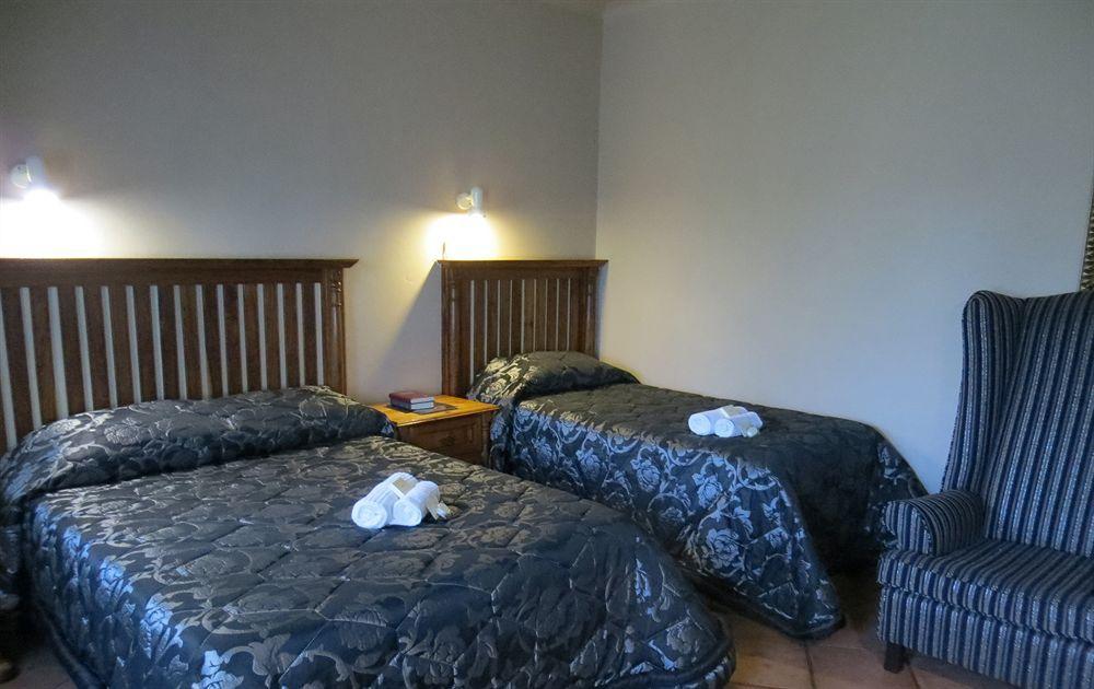 Ivory Tusk Lodge Tzaneen Extérieur photo