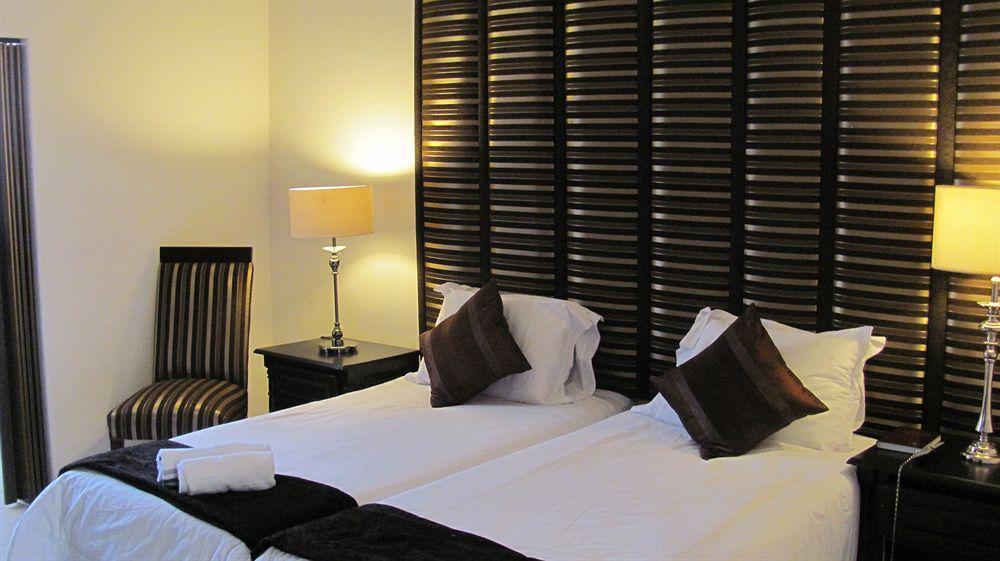 Ivory Tusk Lodge Tzaneen Extérieur photo