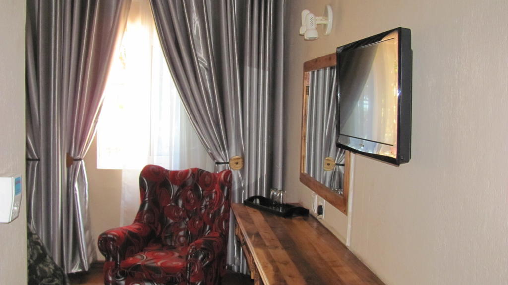 Ivory Tusk Lodge Tzaneen Chambre photo